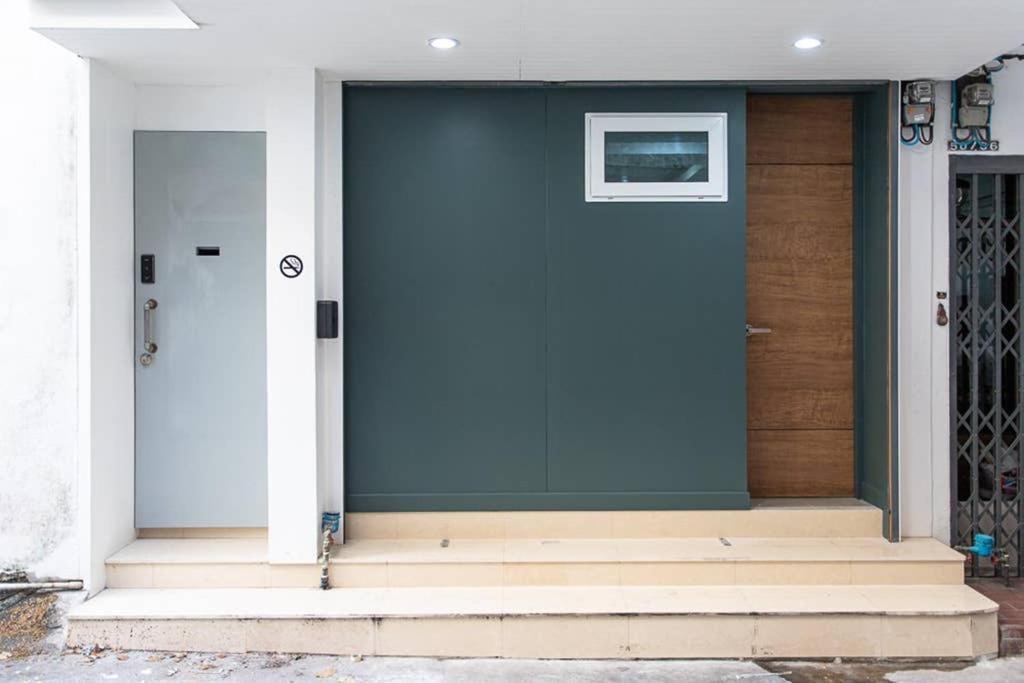 P1 Silom Pan Large Room Full Kitchen Wifi 4-6Pax Bangkok Esterno foto